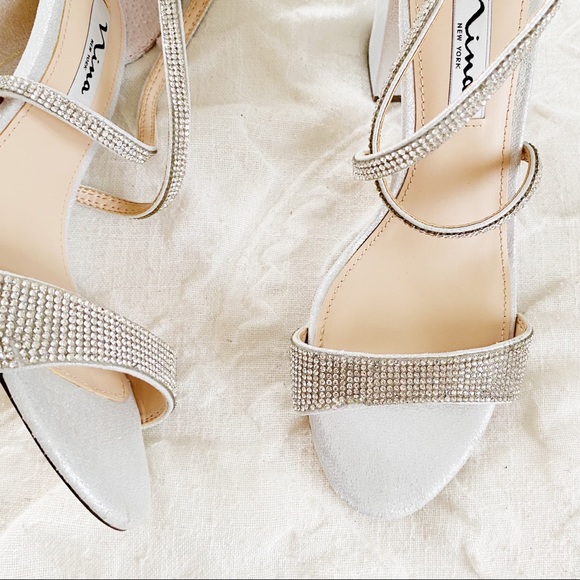 BOGO Nina Henesi Sandal Size 7 $99 - Picture 10 of 11